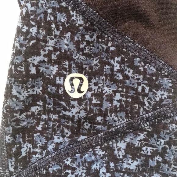 Lululemon Pace Rival Crops - Picture 5 of 6